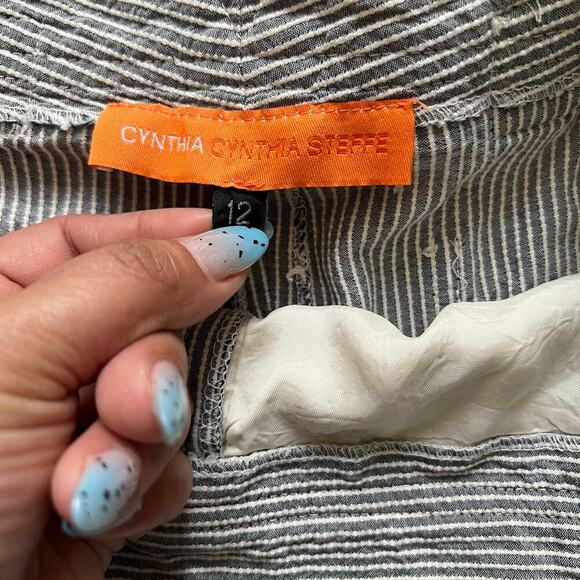 Cynthia Cynthia Steffe Women's 12 Nautical Stripe Bermuda Shorts Button Detail - Picture 3 of 6